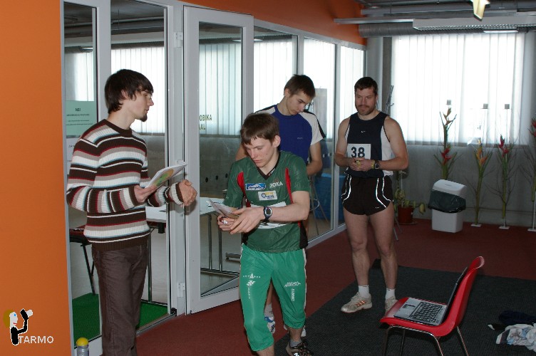 Poolfinaali start